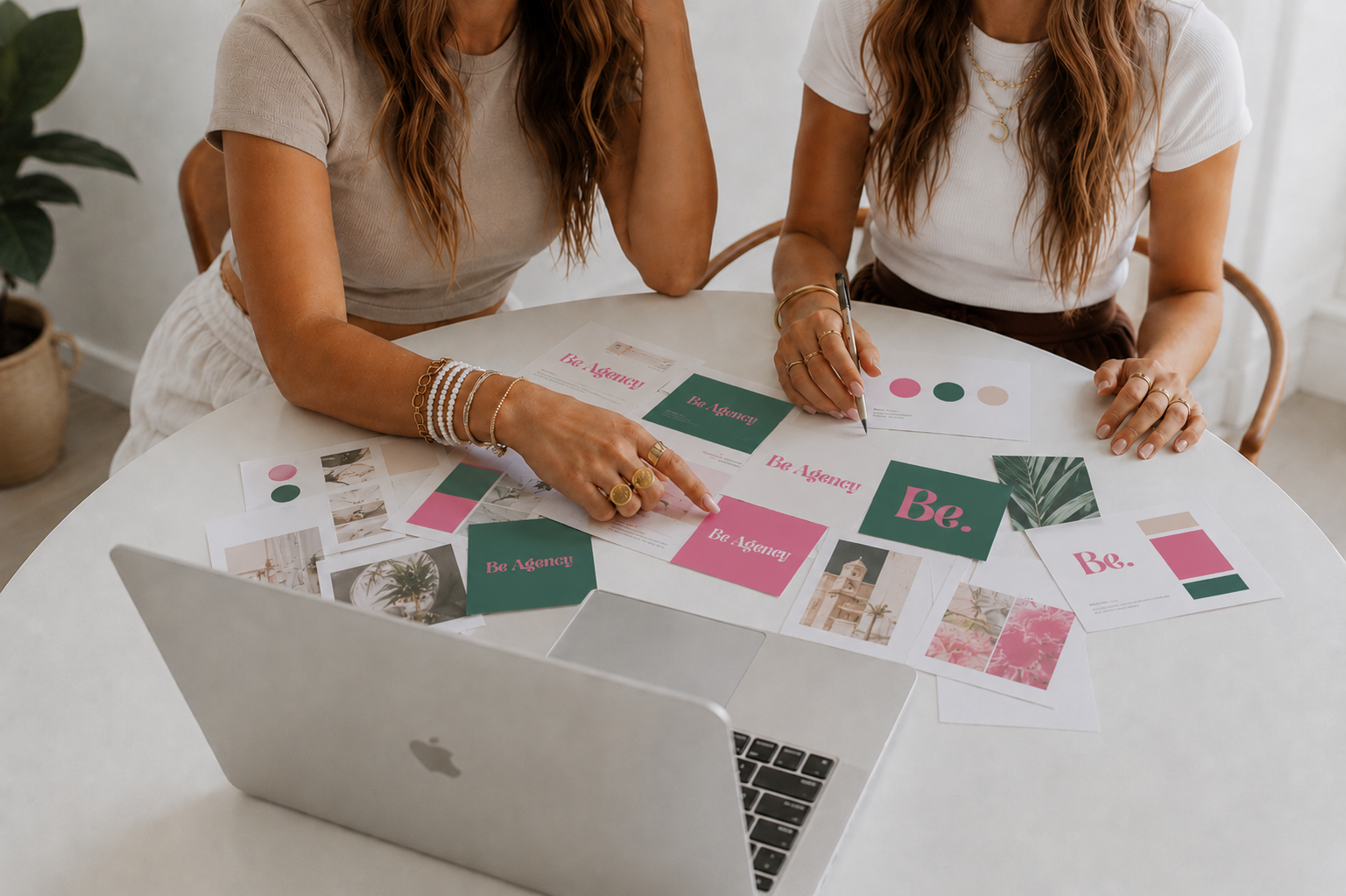 cabecera beagency
